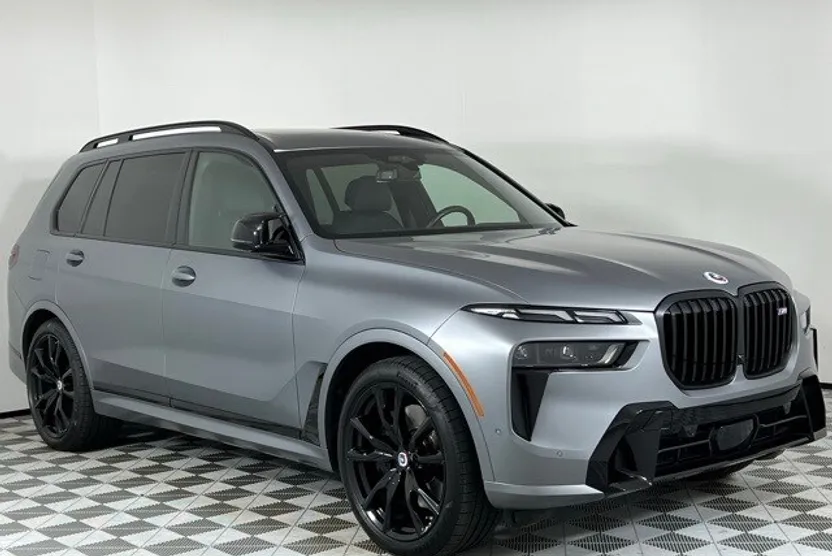 2023 Bmw X7 M60i photo 1