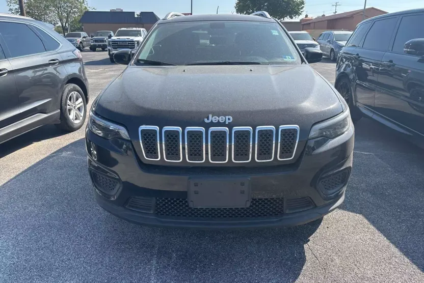 2020 Jeep Cherokee Latitude photo 1