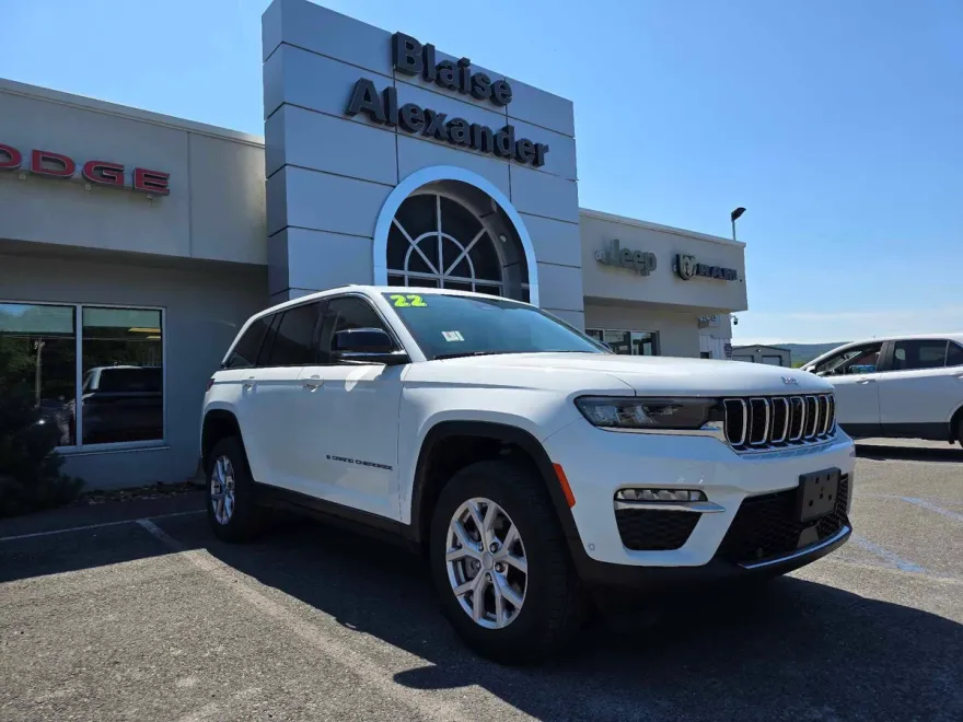 2022 Jeep Grand Cherokee Limited photo 1