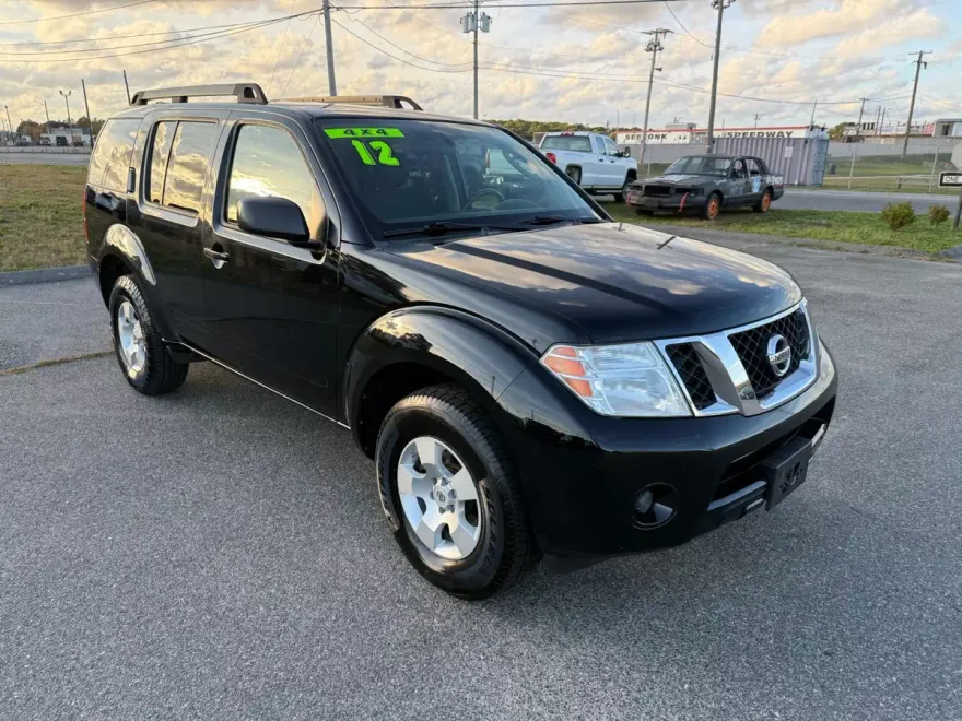 2012 Nissan Pathfinder photo 1