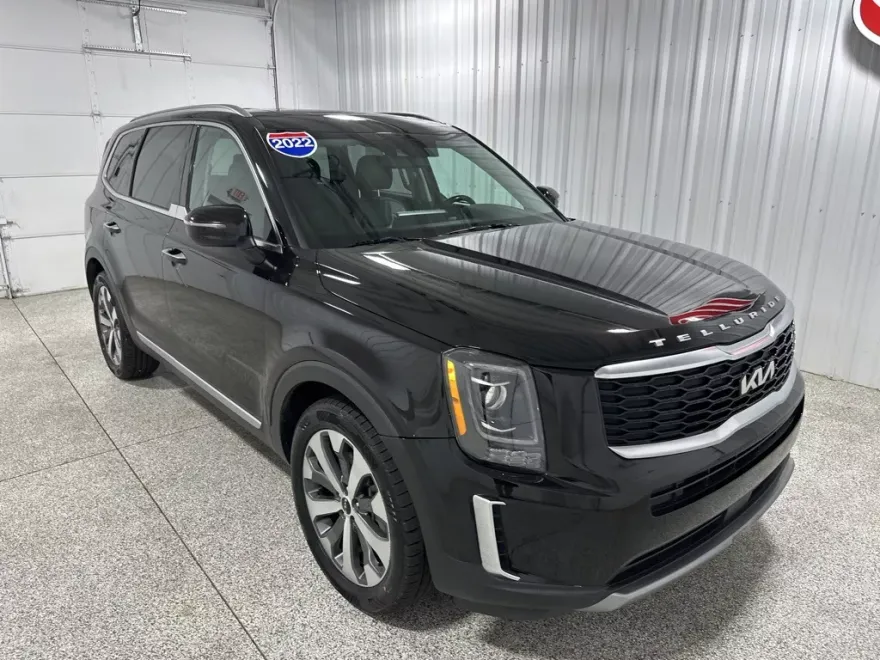 2022 Kia Telluride S photo 1