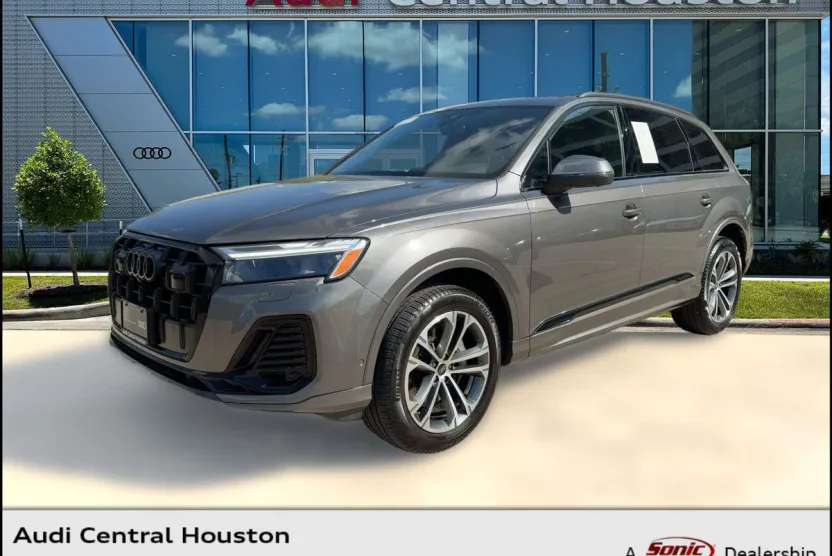 2025 Audi Q7 Premium Plus photo 1