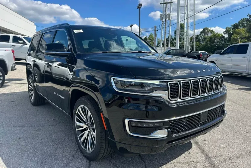 2025 Jeep Wagoneer Series II photo 1