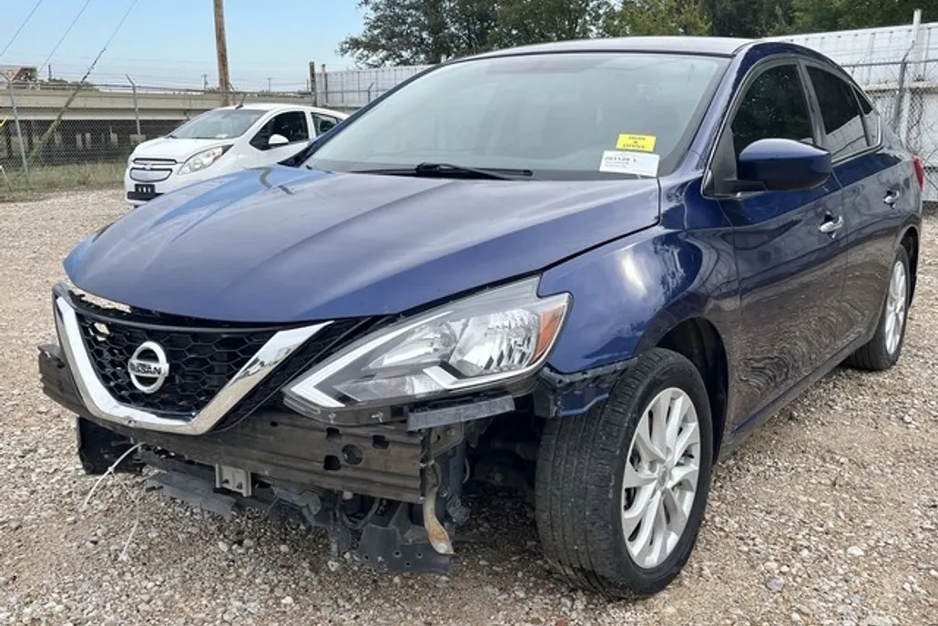 2019 Nissan Sentra photo 1