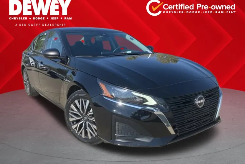 2024 Nissan Altima 2.5 SV photo 1