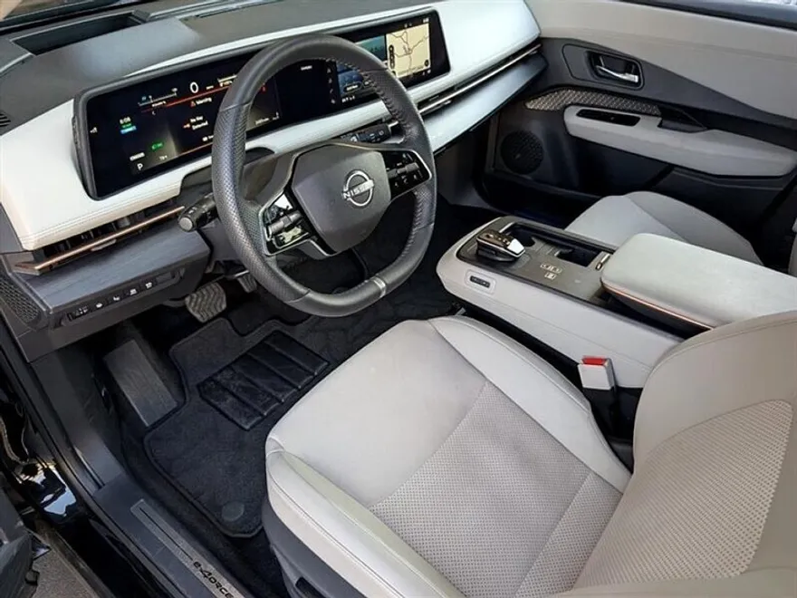 2025 Nissan ARIYA Engage e-4ORCE photo 1