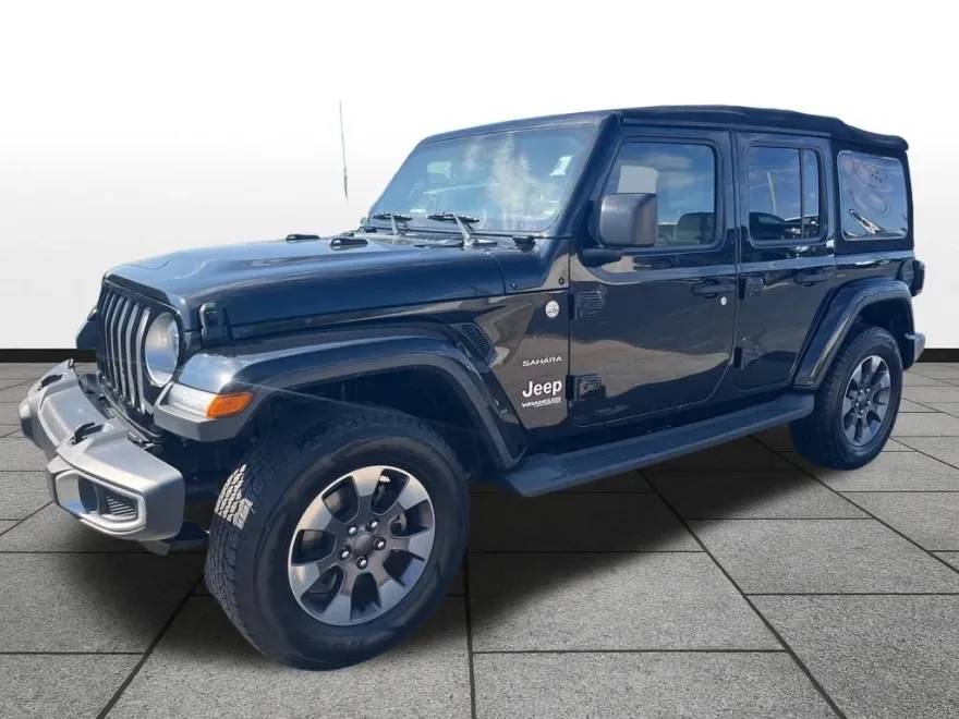 2018 Jeep Wrangler Unlimited Sahara photo 1