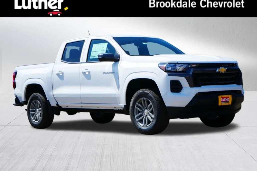 2025 Chevrolet Colorado Work Truck LT photo 1