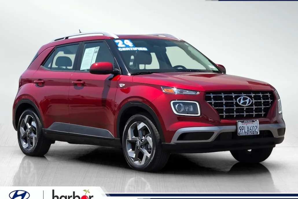 2024 Hyundai Venue Limited photo 1