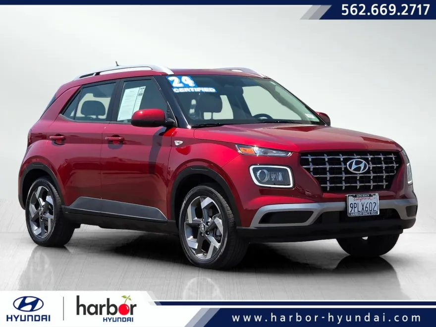 2024 Hyundai Venue Limited photo 1