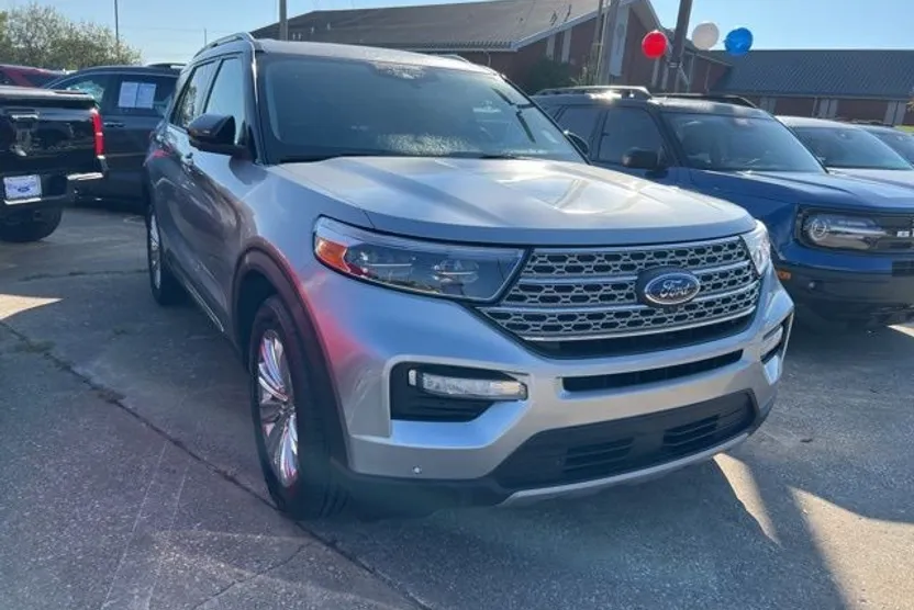 2021 Ford Explorer Limited photo 1