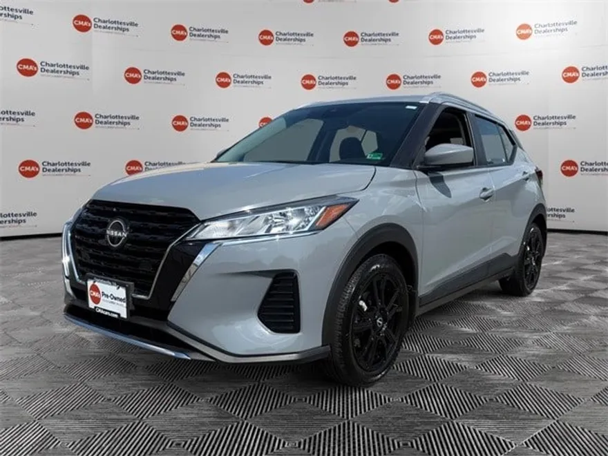 2023 Nissan Kicks SV photo 1