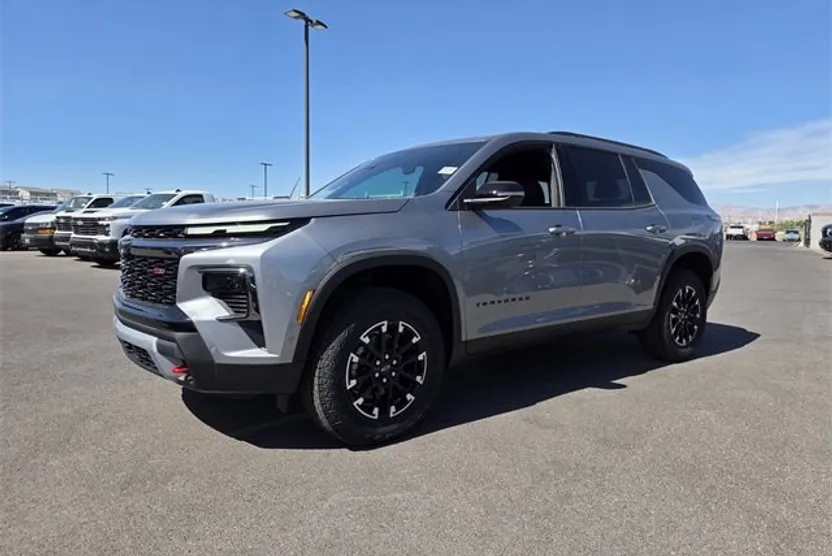 2026 Chevrolet Traverse Z71 photo 1
