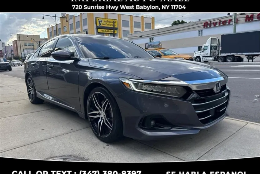 2022 Honda Accord Hybrid Touring photo 1