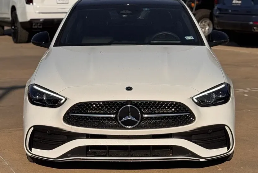 2024 Mercedes Benz C 300 photo 1