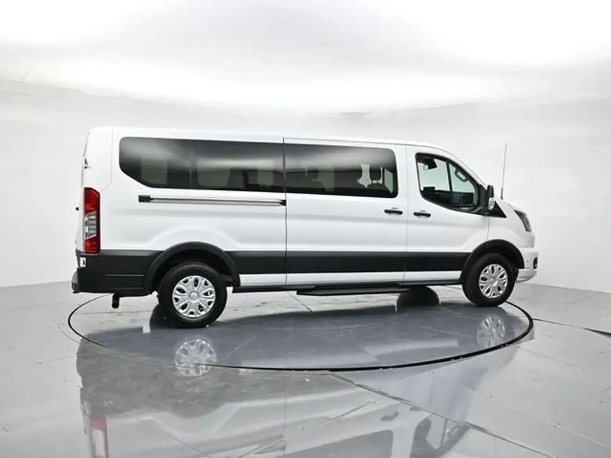2025 Ford Transit photo 1