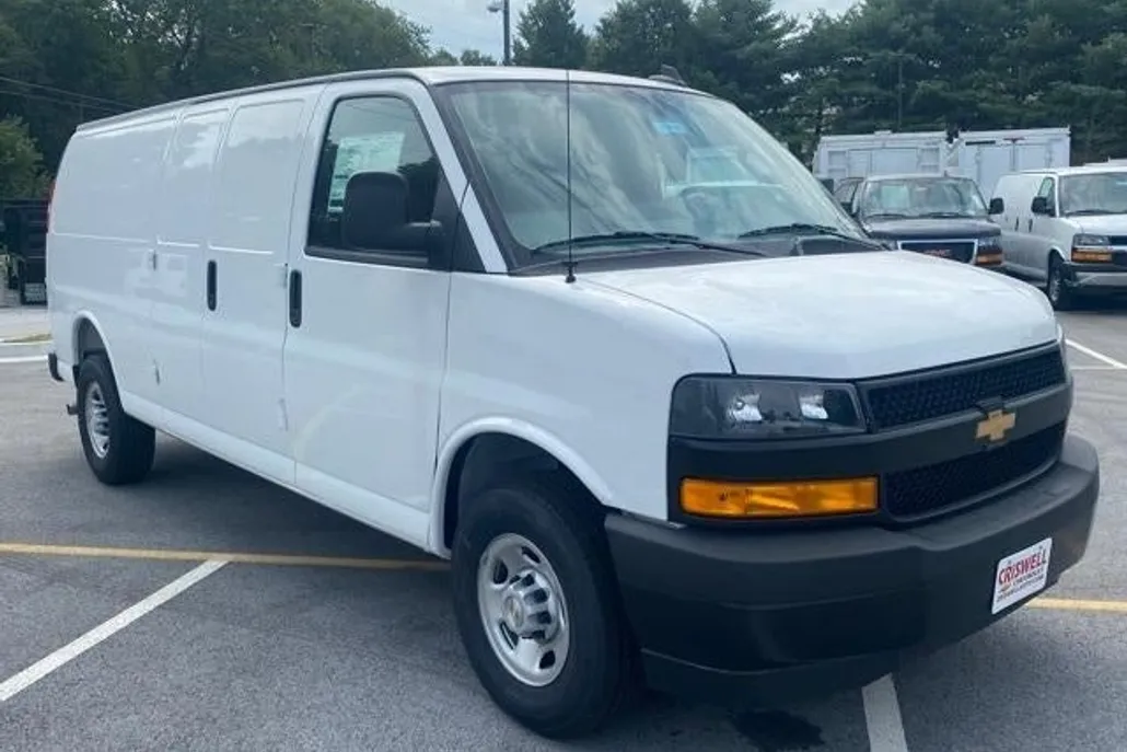 2025 Chevrolet Express 3500 Work Van Cargo photo 1