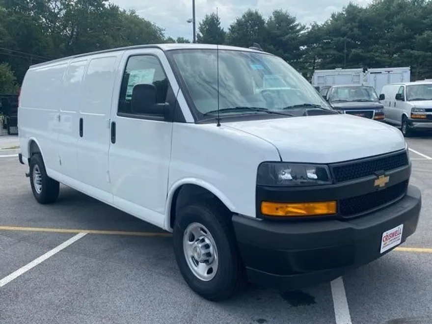 2025 Chevrolet Express 3500 Work Van Cargo photo 1
