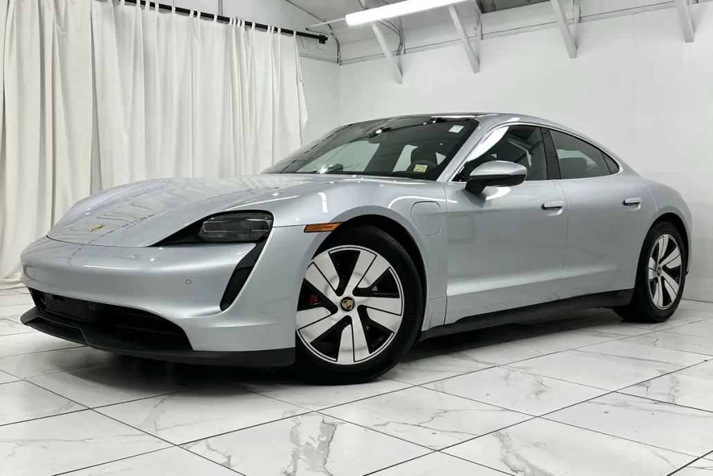 2022 Porsche Taycan 4S photo 1