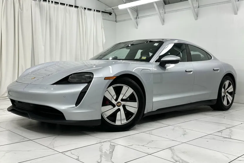 2022 Porsche Taycan 4S photo 1