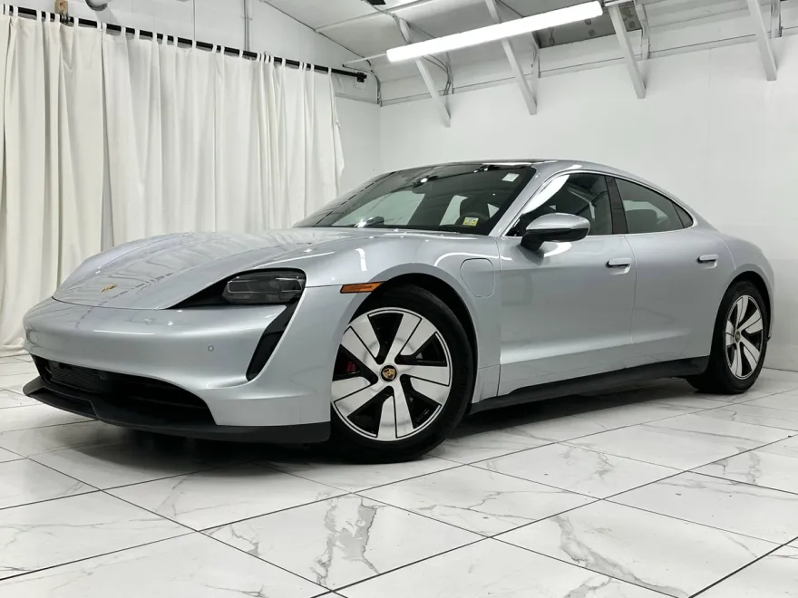 2022 Porsche Taycan 4S photo 1