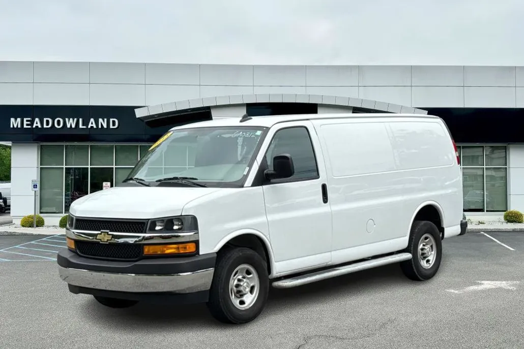 2023 Chevrolet Express Cargo Van Base photo 1