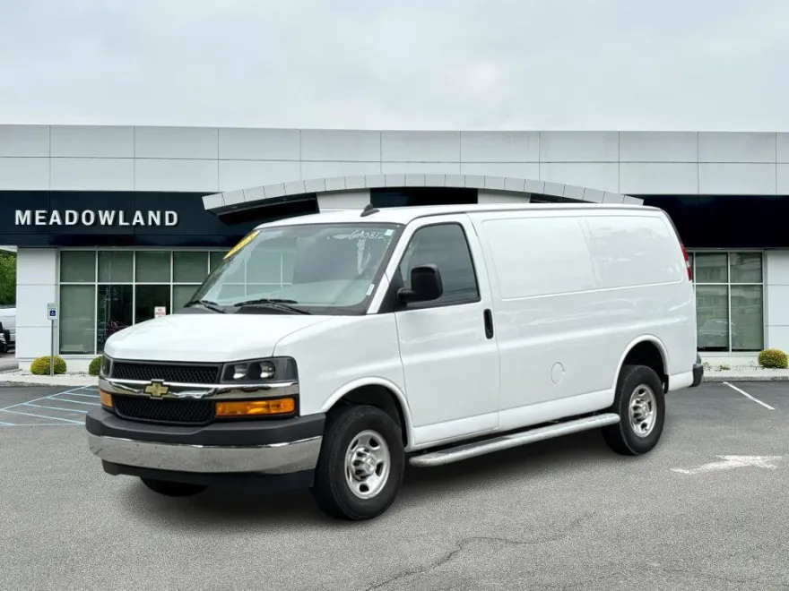 2023 Chevrolet Express Cargo Van Base photo 1