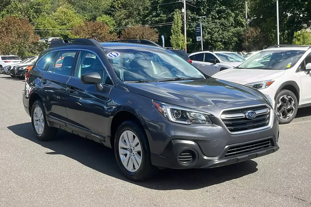 2019 Subaru Outback 2.5i photo 1