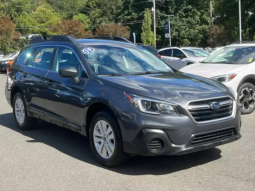 2019 Subaru Outback 2.5i photo 1