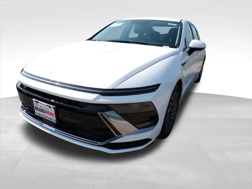 2025 Hyundai Sonata Hybrid SEL photo 1