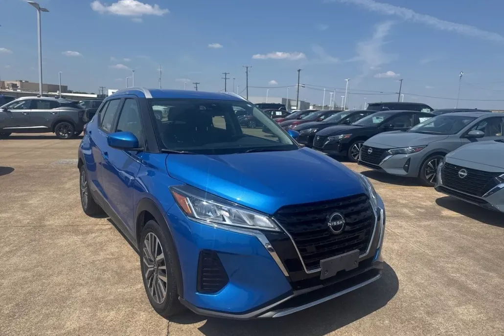2024 Nissan Kicks SV photo 1