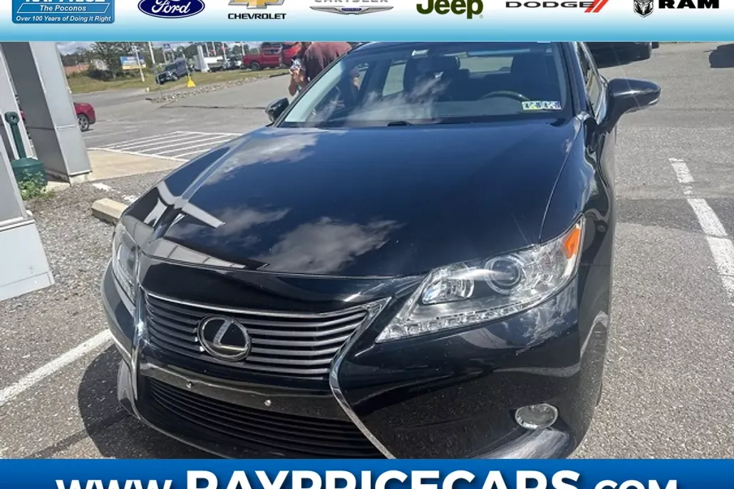 2015 Lexus ES 350 photo 1