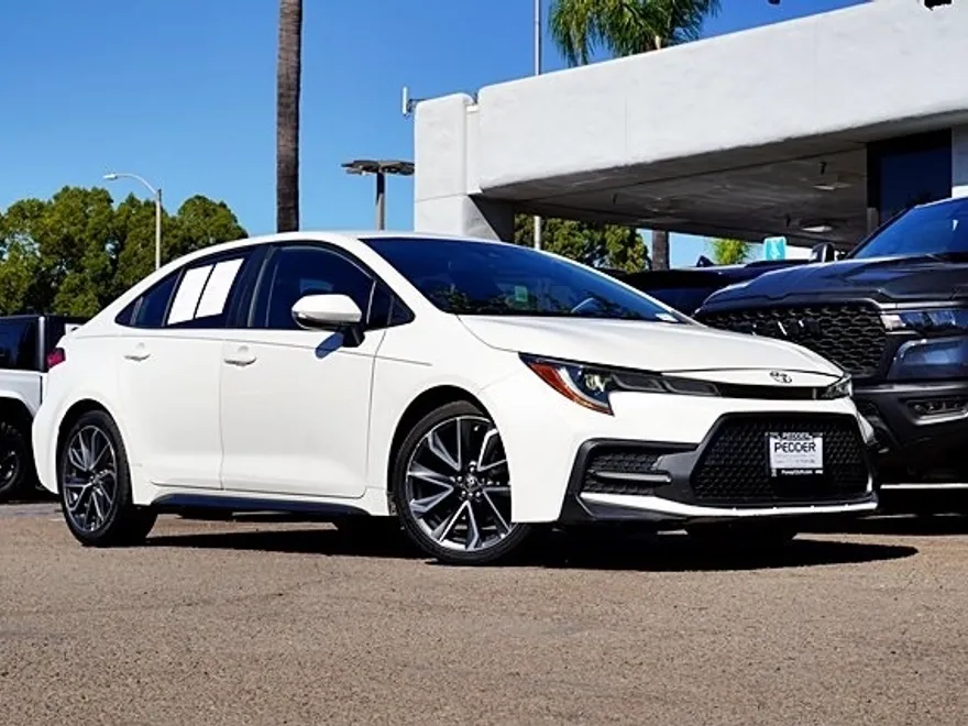2020 Toyota Corolla SE photo 1