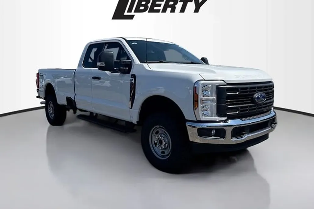 2025 Ford F-250 photo 1