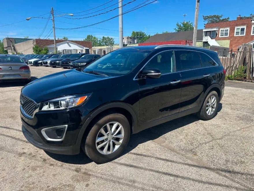 2018 Kia Sorento LX photo 1
