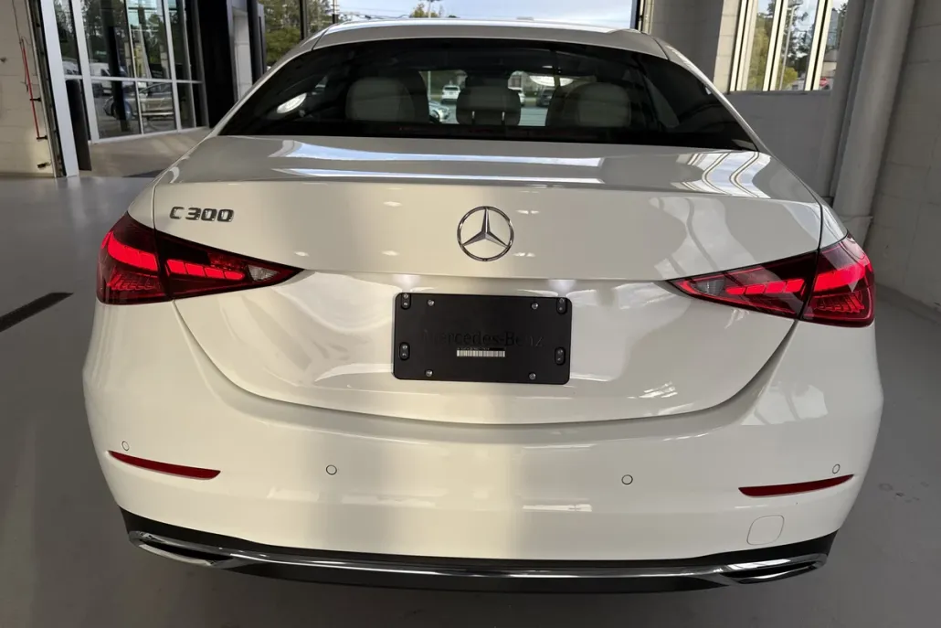 2024 Mercedes Benz C 300 photo 1
