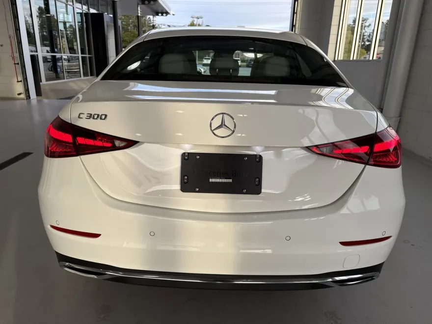 2024 Mercedes Benz C 300 photo 1