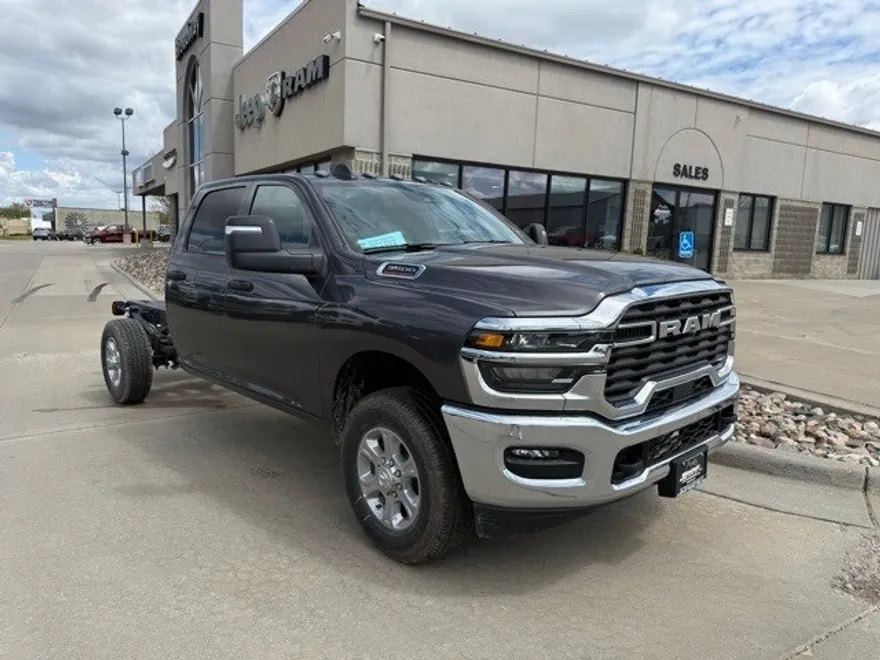 2025 Ram 3500 Tradesman photo 1