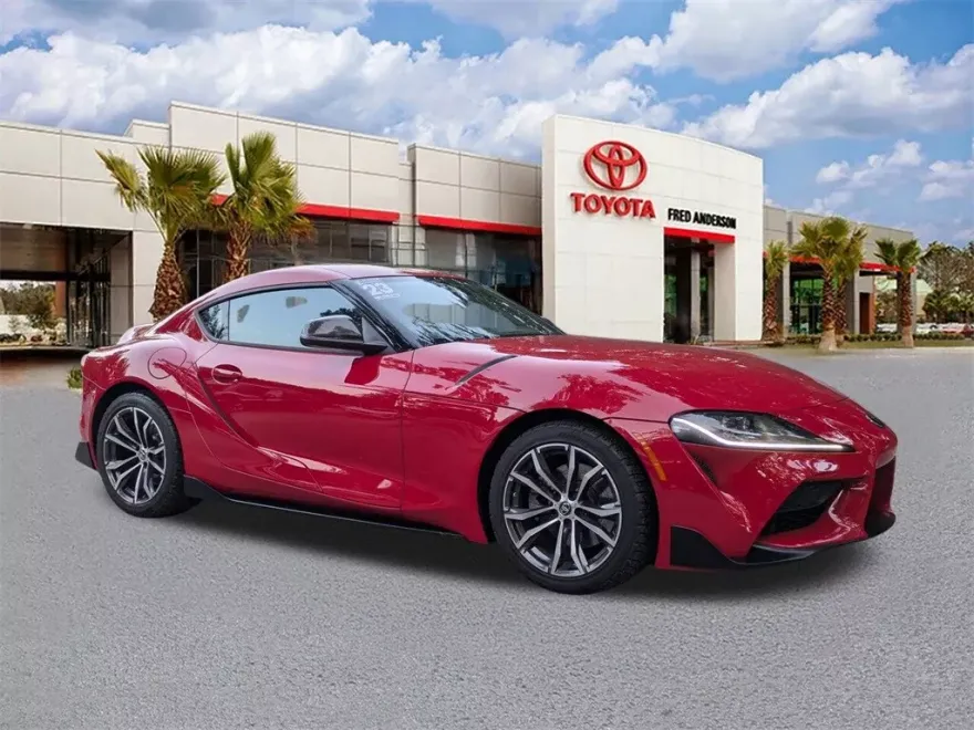 2023 Toyota Supra 2.0 photo 1
