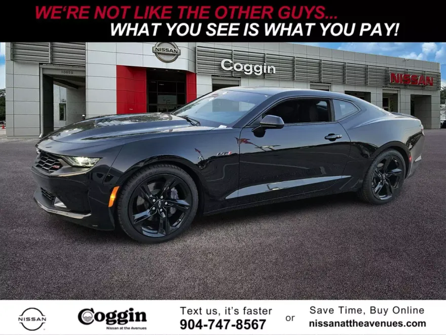 2022 Chevrolet Camaro LT1 photo 1