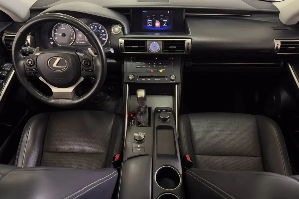 2015 Lexus IS 250 photo 1