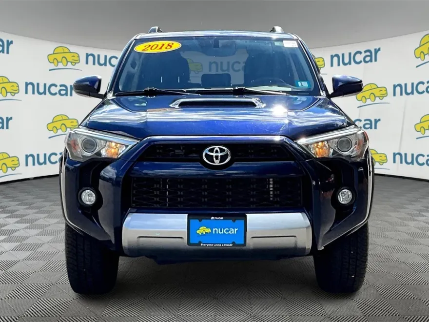 2018 Toyota 4Runner TRD Off-Road photo 1