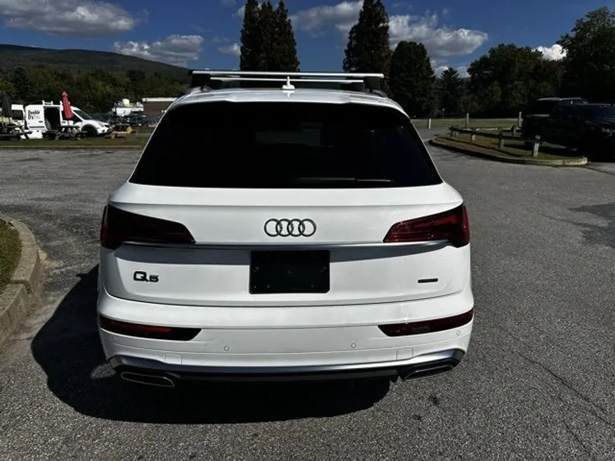 2023 Audi Q5 S line Premium Plus photo 1