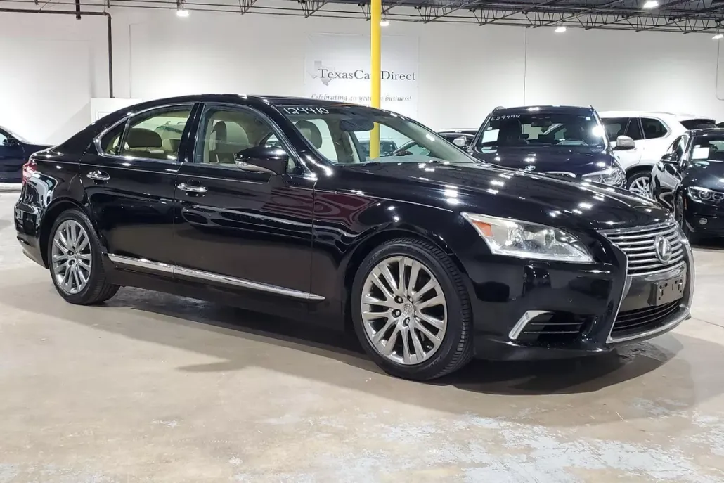 2013 Lexus LS 460 photo 1