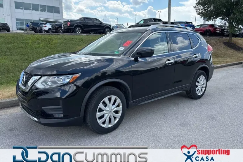 2017 Nissan Rogue S photo 1