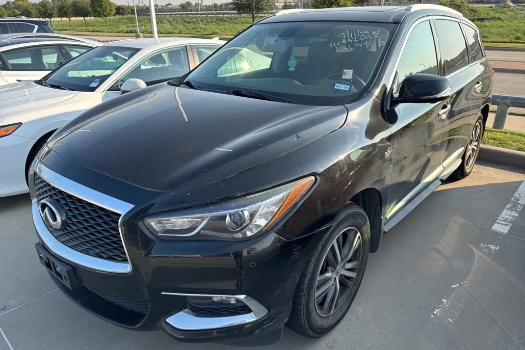 2017 Infiniti QX60 Base photo 1