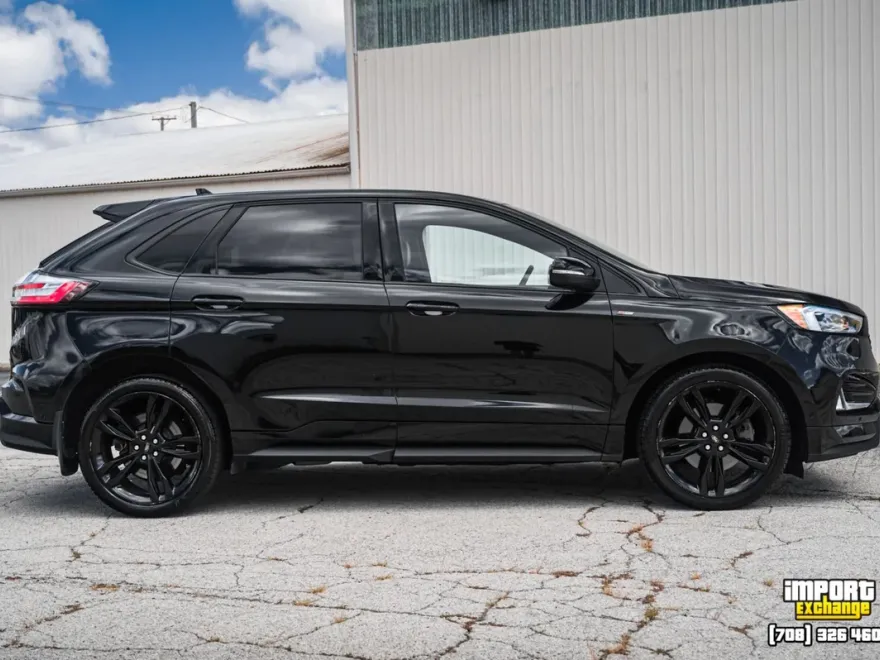 2019 Ford Edge ST Sport photo 1