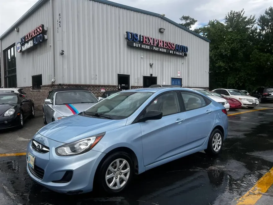 2014 Hyundai Accent GLS photo 1