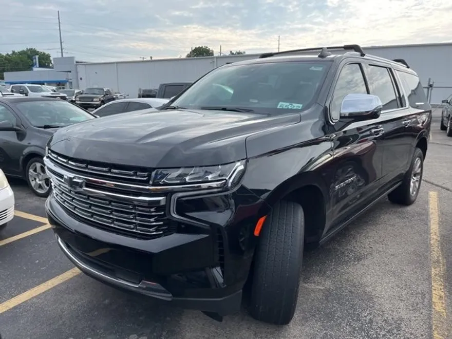 2021 Chevrolet Suburban Premier photo 1