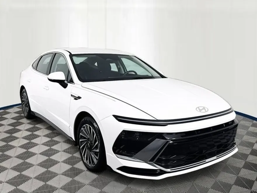 2024 Hyundai Sonata Hybrid SEL photo 1